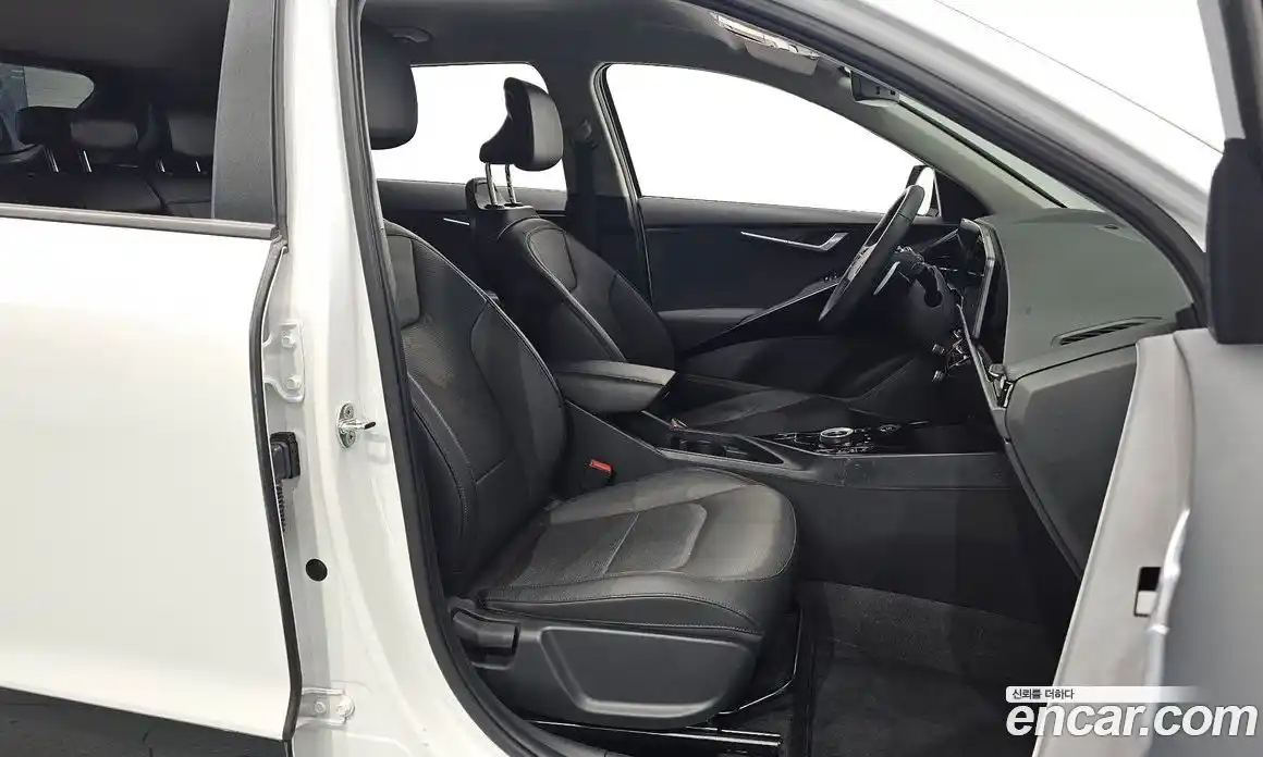 Kia Niro 2022 1.6 Автомат в Москве № 133244, фото 18