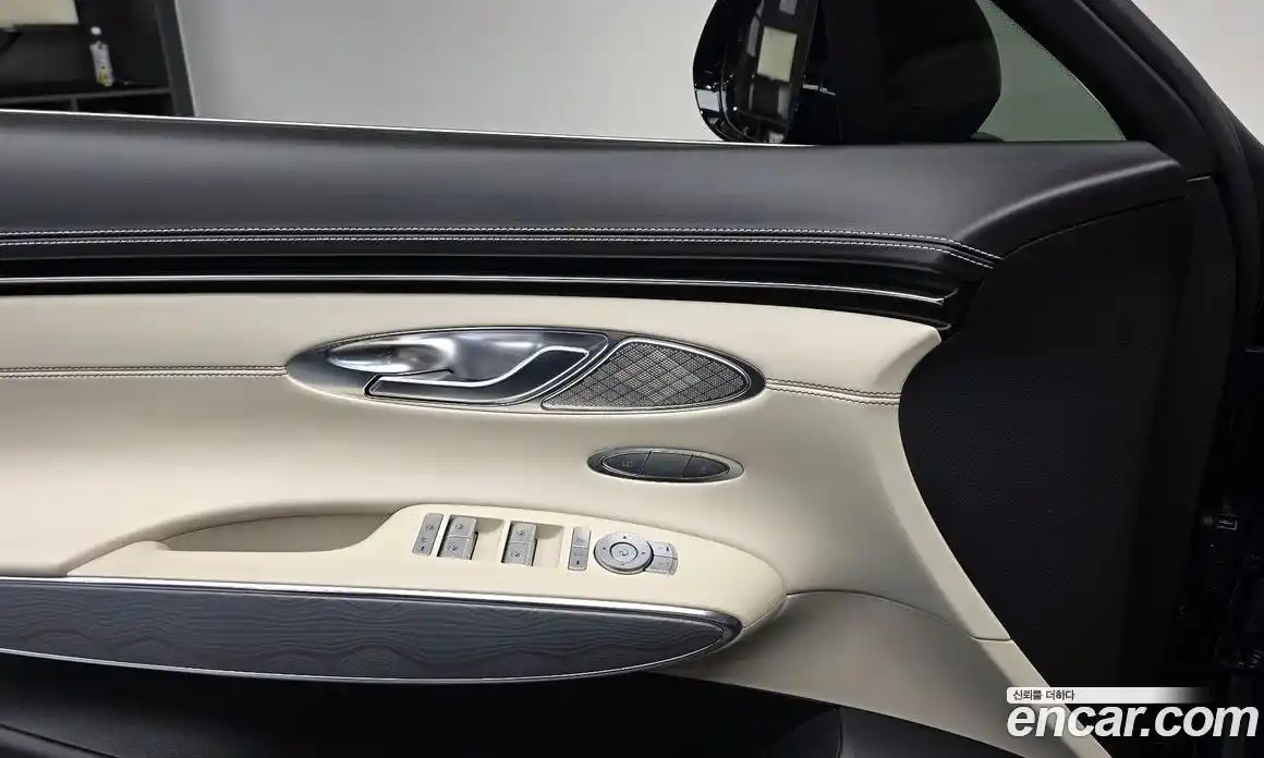 Genesis GV70 2023 2.5 Автомат в Москве № 13426, фото 8