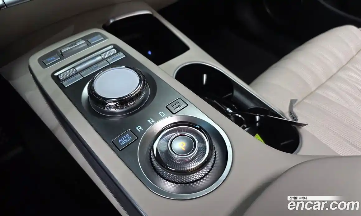 Genesis GV70 2023 2.5 Автомат в Москве № 13426, фото 9