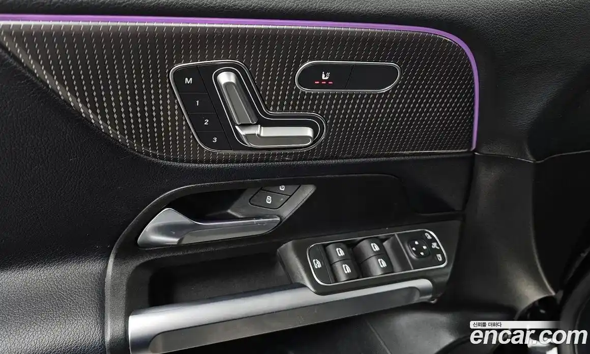 Mercedes-Benz GLB-Class 2021 2.0 Автомат в Москве № 143366, фото 8