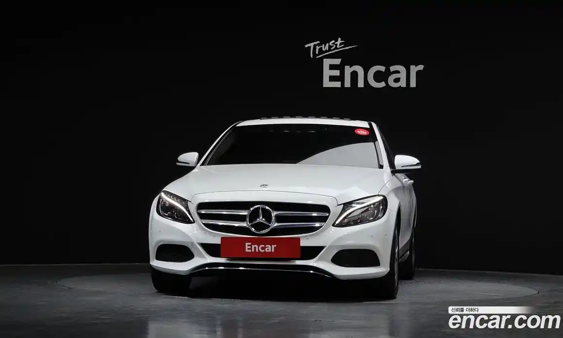 Mercedes-Benz C-Class 2018 2.0 Автомат в Москве № 143466, фото 14