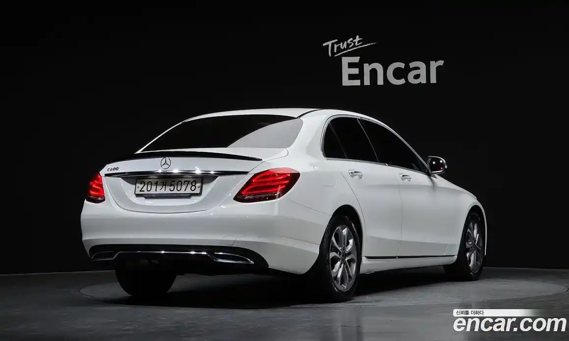 Mercedes-Benz C-Class 2018 2.0 Автомат в Москве № 143466, фото 17