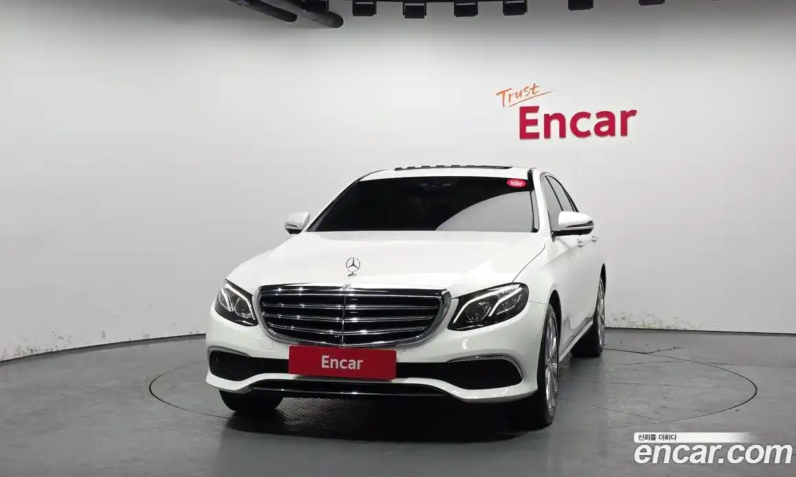 Mercedes-Benz E-Class 2019 2.0 Автомат в Москве № 147806, фото 20