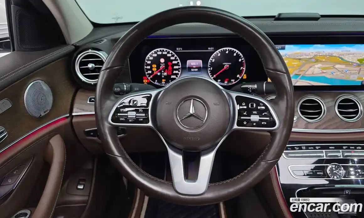 Mercedes-Benz E-Class 2019 2.0 Автомат в Москве № 147806, фото 9