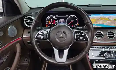Mercedes-Benz E-Class 2019 2.0 Автомат в Москве № 147806, миниатюра 9