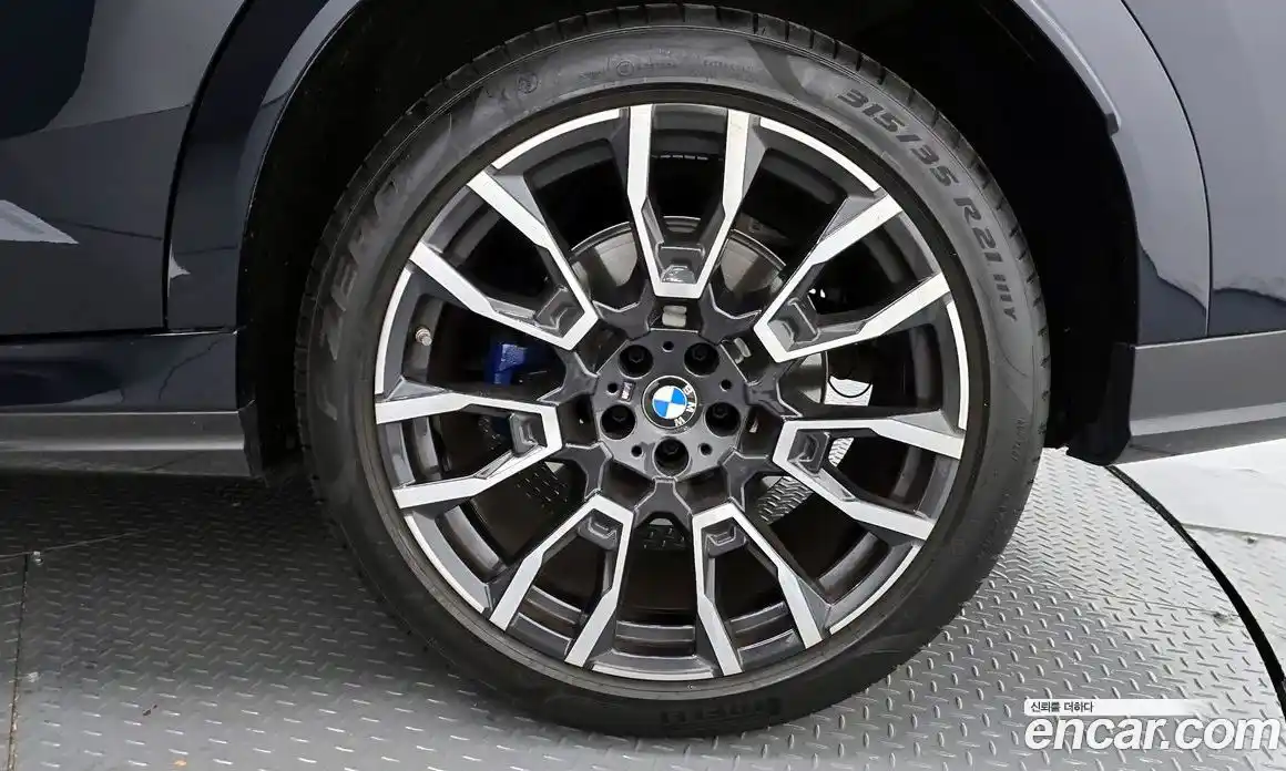 BMW X6 2024 3.0 Автомат в Москве № 154597, фото 1