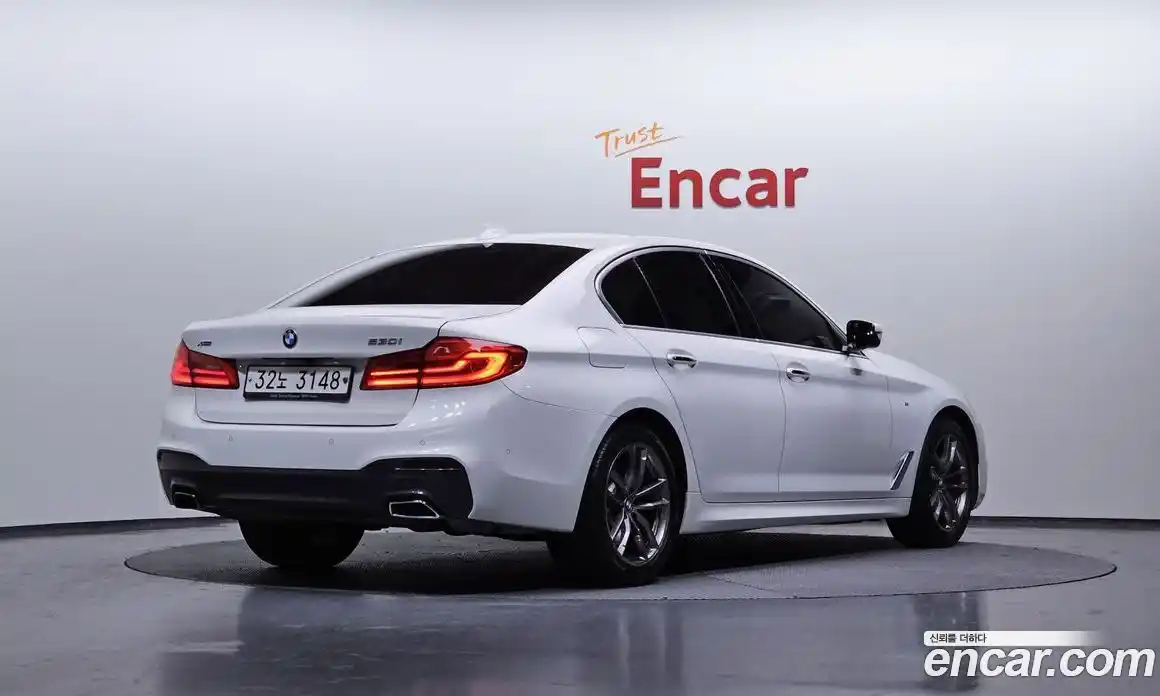 BMW 5-Series 2018 2.0 Автомат в Москве № 158780, фото 15