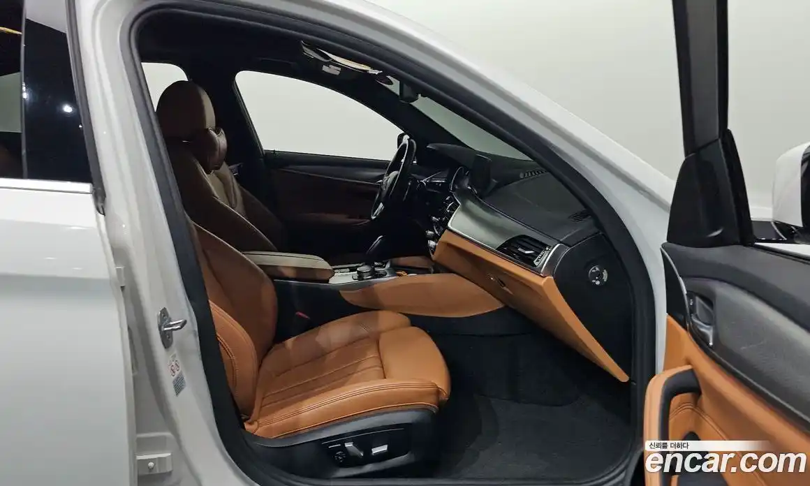 BMW 5-Series 2018 2.0 Автомат в Москве № 158780, фото 3