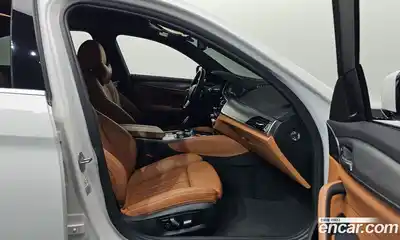 BMW 5-Series 2018 2.0 Автомат в Москве № 158780, миниатюра 3