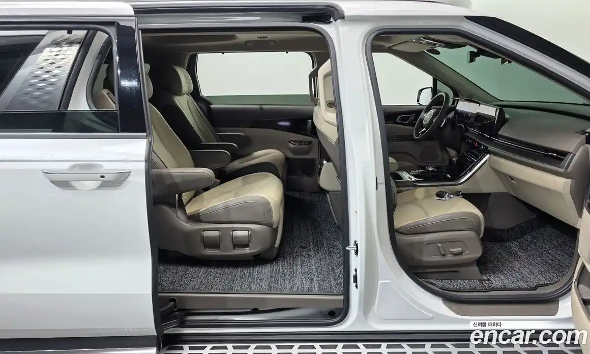 Kia Canival 2023 3.5 Автомат в Москве № 15904, фото 14