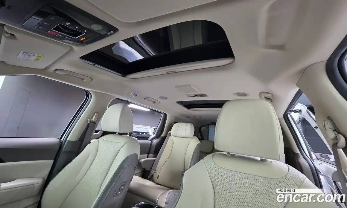 Kia Canival 2023 3.5 Автомат в Москве № 15904, фото 19