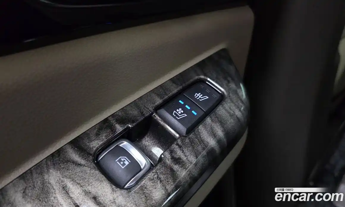 Kia Canival 2023 3.5 Автомат в Москве № 15904, фото 20