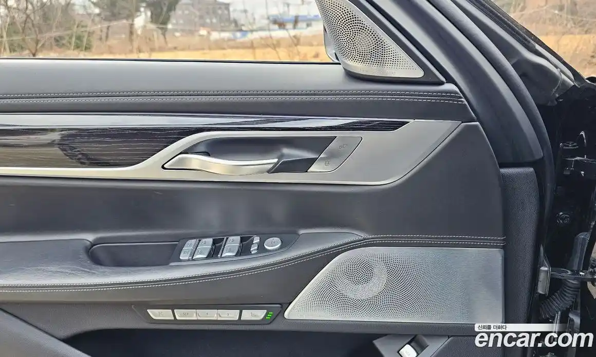 BMW 7-Series 2017 6.6 Автомат в Москве № 159123, фото 15