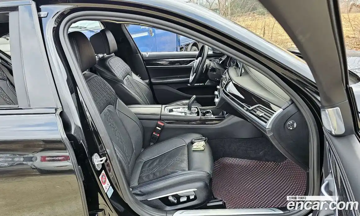 BMW 7-Series 2017 6.6 Автомат в Москве № 159123, фото 19