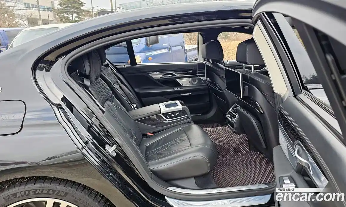 BMW 7-Series 2017 6.6 Автомат в Москве № 159123, фото 8