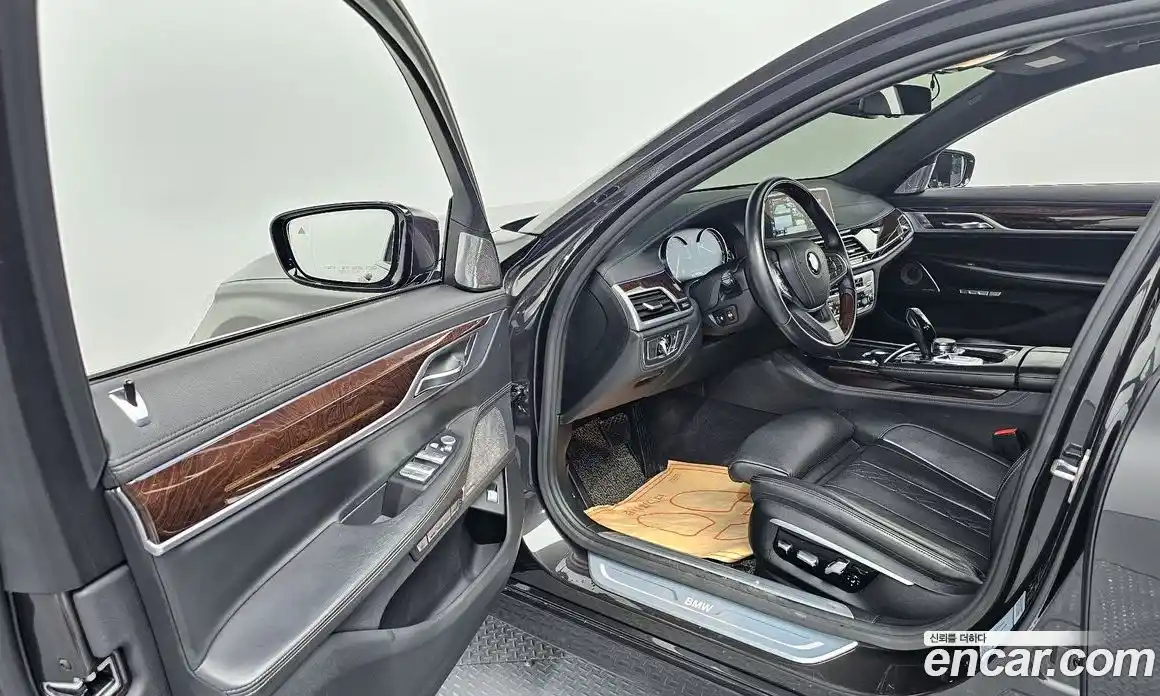 BMW 7-Series 2016 4.4 Автомат в Москве № 159164, фото 16