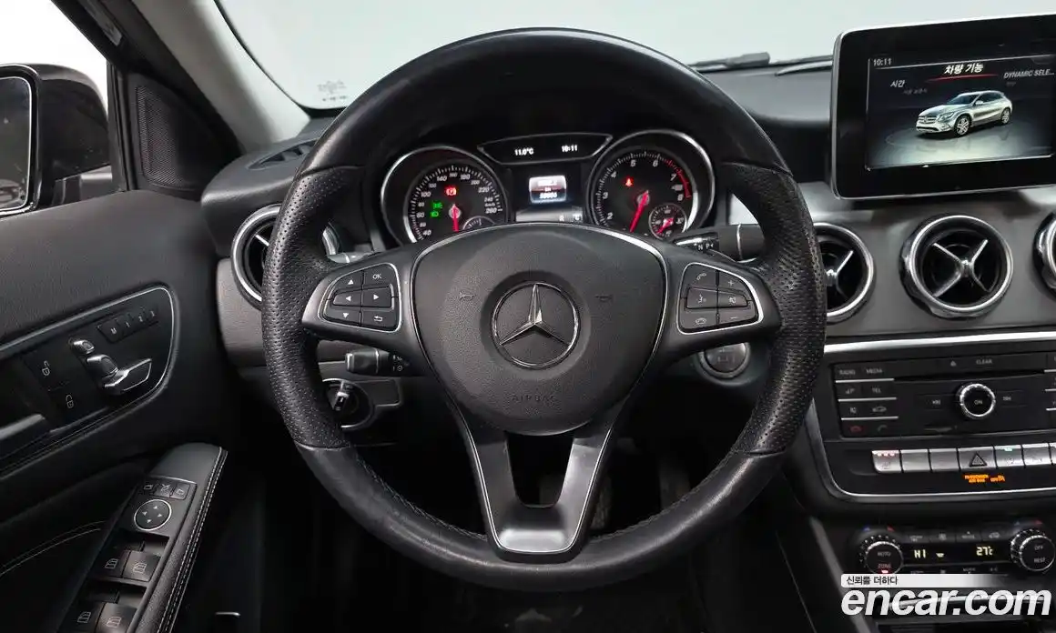 Mercedes-Benz GLA-Class 2019 2.0 Автомат в Москве № 160369, фото 17