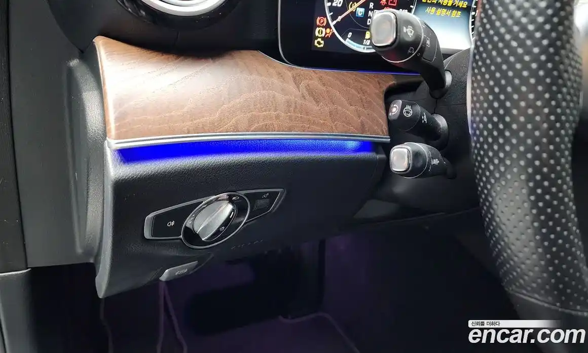 Mercedes-Benz E-Class 2017 2.0 Автомат в Москве № 160824, фото 14