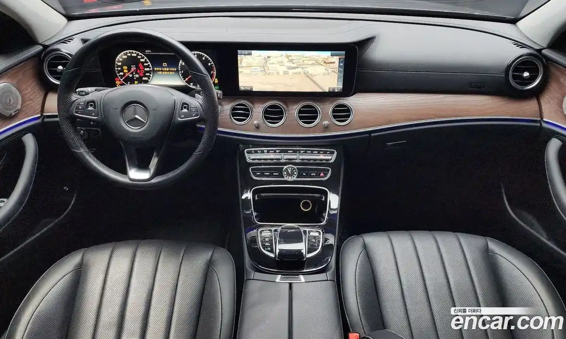 Mercedes-Benz E-Class 2017 2.0 Автомат в Москве № 160824, фото 19