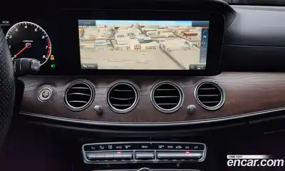 Mercedes-Benz E-Class 2017 2.0 Автомат в Москве № 160824, миниатюра 2