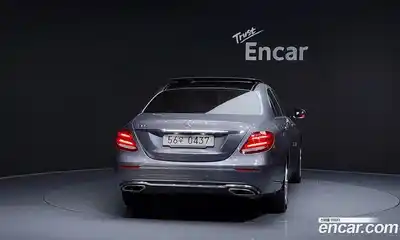 Mercedes-Benz E-Class 2017 2.0 Автомат в Москве № 160824, миниатюра 3