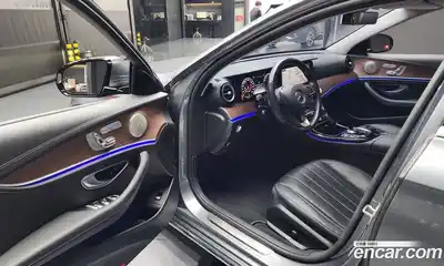 Mercedes-Benz E-Class 2017 2.0 Автомат в Москве № 160824, миниатюра 5