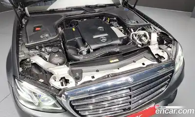 Mercedes-Benz E-Class 2017 2.0 Автомат в Москве № 160824, миниатюра 9