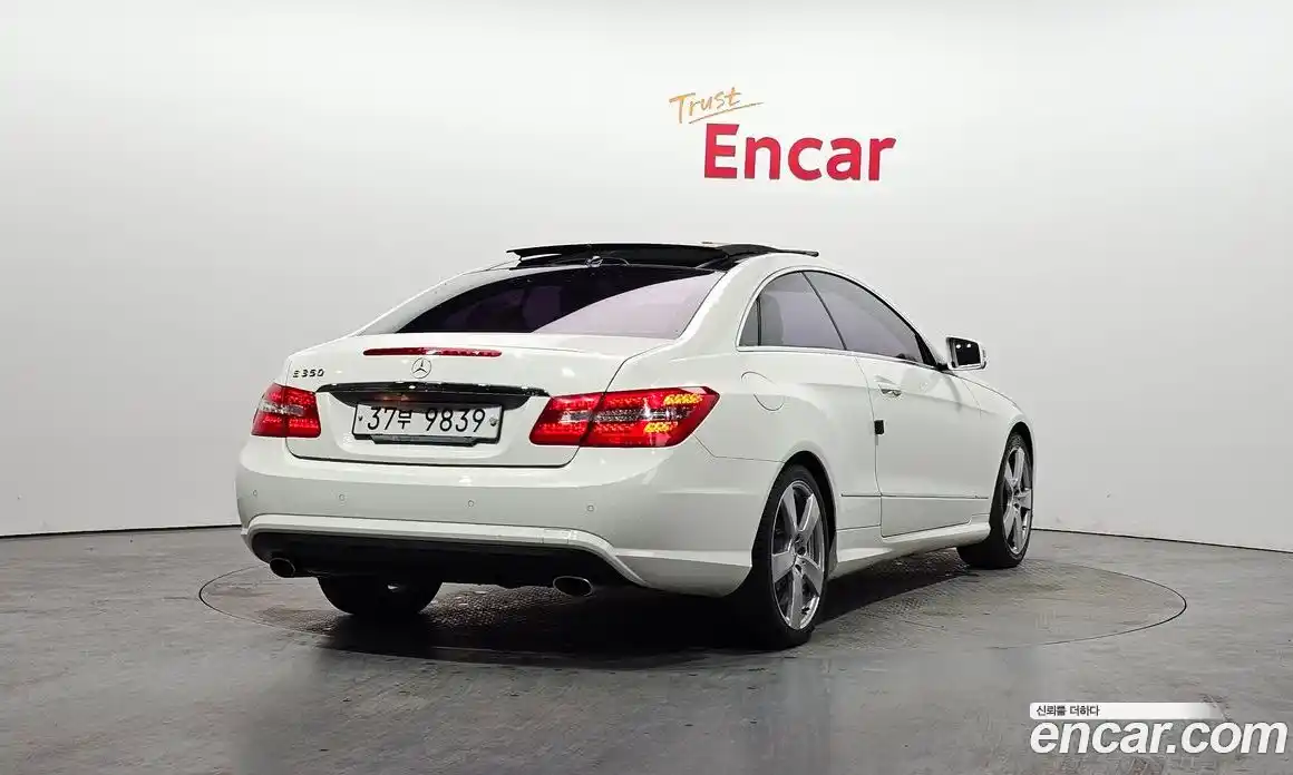 Mercedes-Benz E-Class 2011 3.5 Автомат в Москве № 161893, фото 14