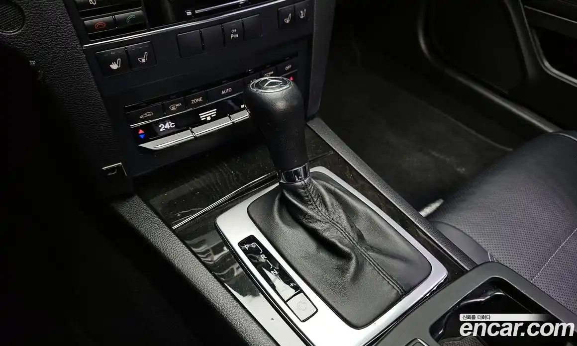 Mercedes-Benz E-Class 2011 3.5 Автомат в Москве № 161893, фото 17