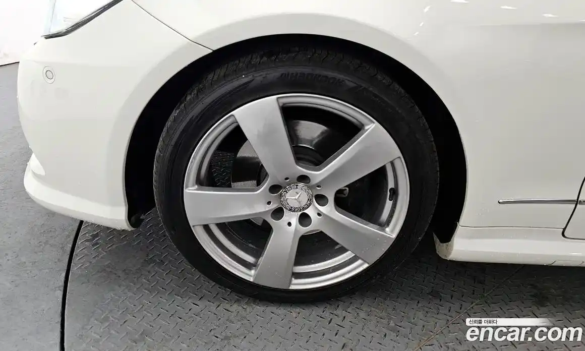 Mercedes-Benz E-Class 2011 3.5 Автомат в Москве № 161893, фото 7