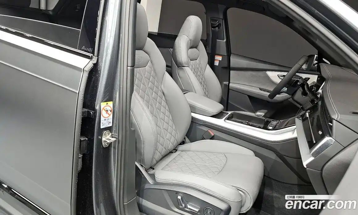 Audi Q7 2025 3.0 Автомат в Москве № 162253, фото 4