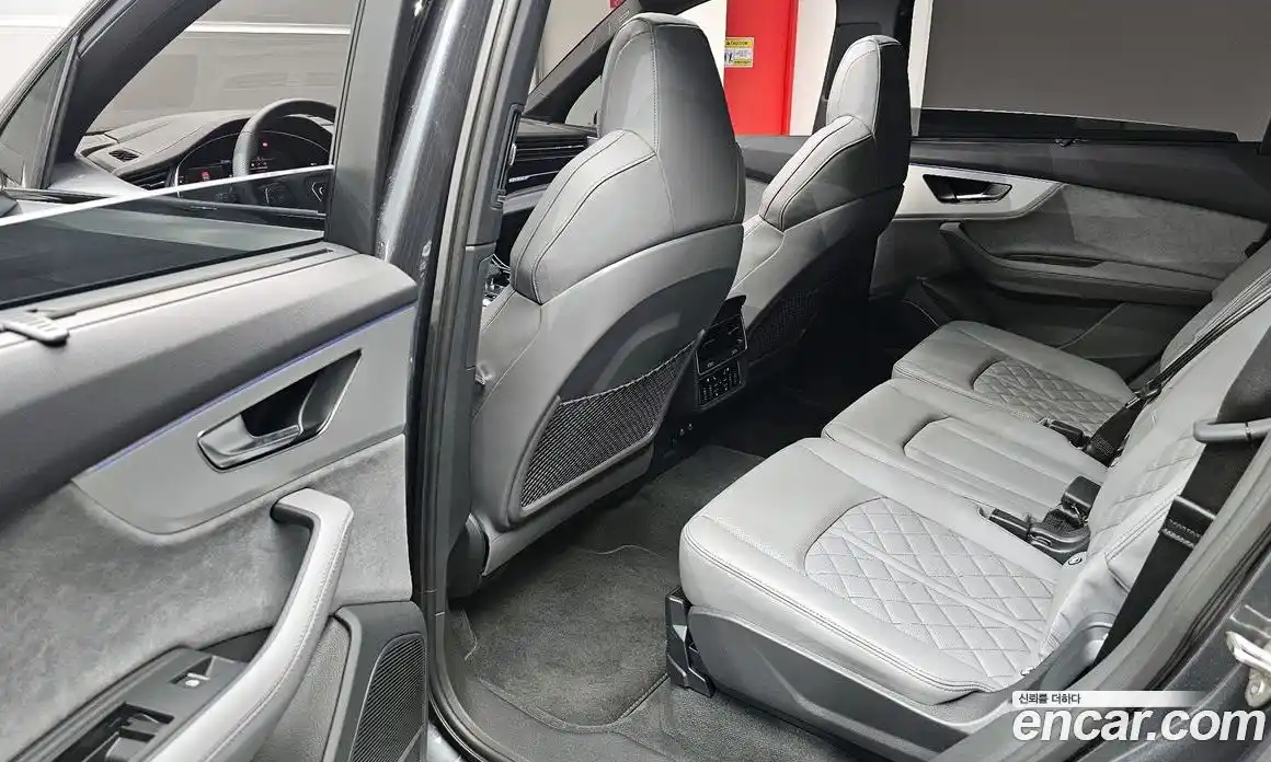 Audi Q7 2025 3.0 Автомат в Москве № 162253, фото 7