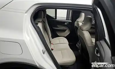 Volvo XC40 2024 2.0 Автомат в Москве № 164166, миниатюра 10