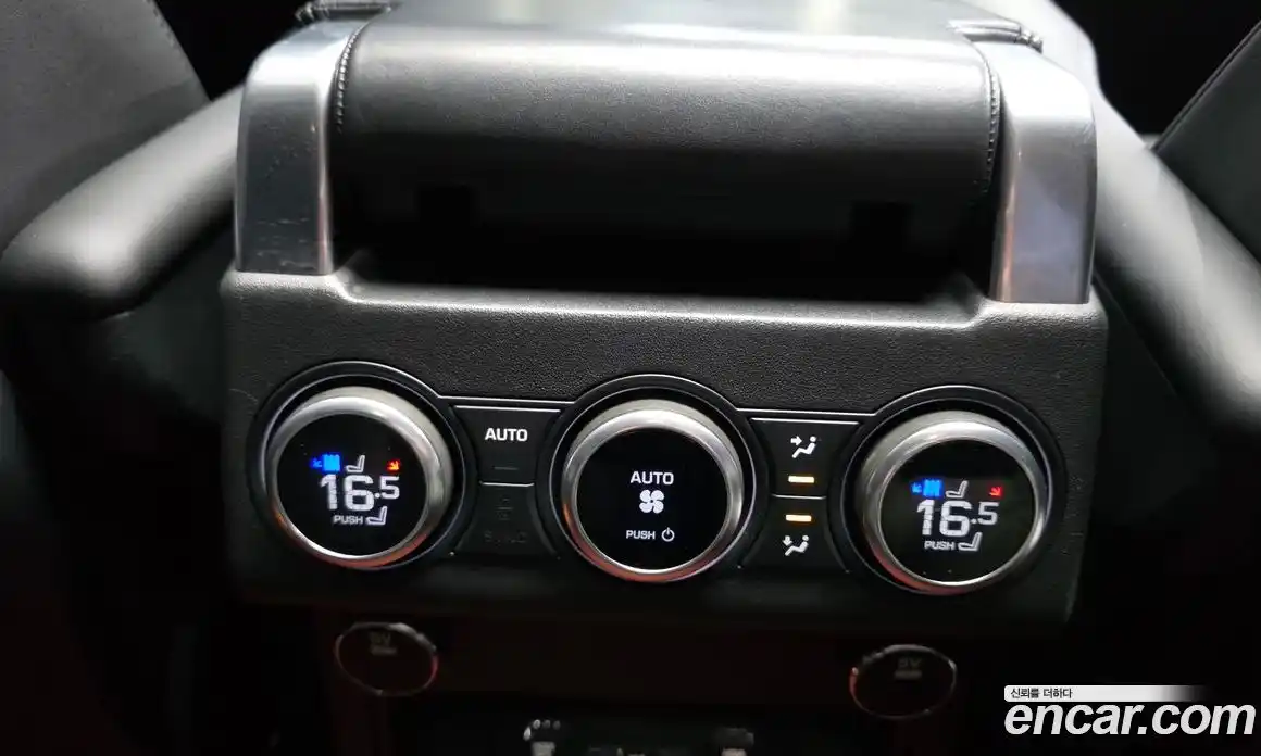 Land Rover Discovery 2017 3.0 Автомат в Москве № 166350, фото 20