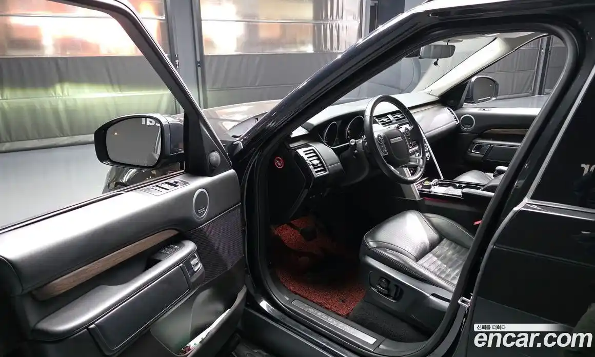 Land Rover Discovery 2017 3.0 Автомат в Москве № 166350, фото 5