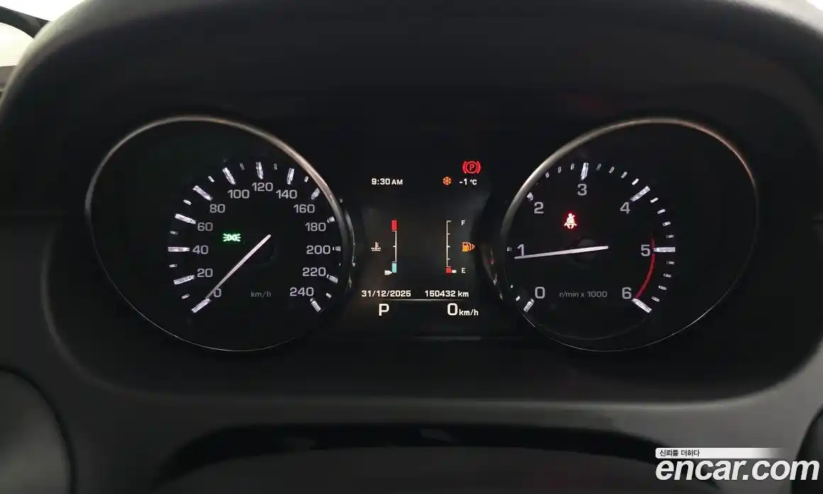 Land Rover Discovery Sport 2016 2.0 Автомат в Москве № 166694, фото 17