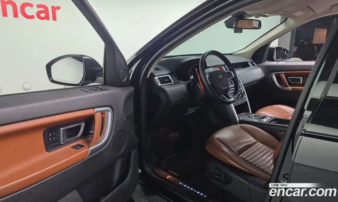 Land Rover Discovery Sport 2016 2.0 Автомат в Москве № 166694, фото 18