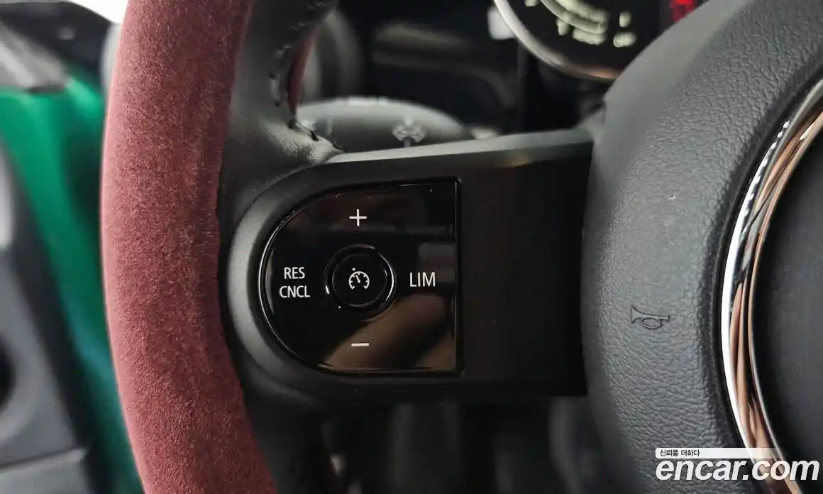 Mini Cooper 2023 2.0 Автомат в Москве № 166969, фото 15