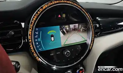 Mini Cooper 2023 2.0 Автомат в Москве № 166969, миниатюра 10