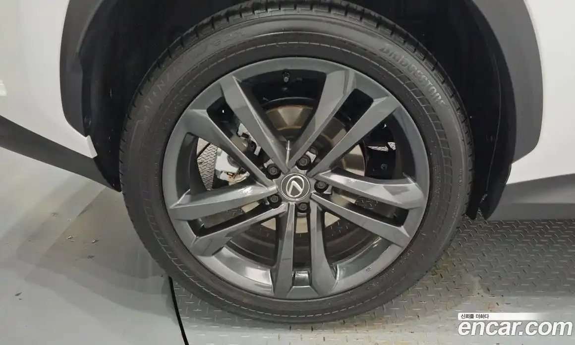 Lexus NX 2025 2.5 Автомат в Москве № 167951, фото 9