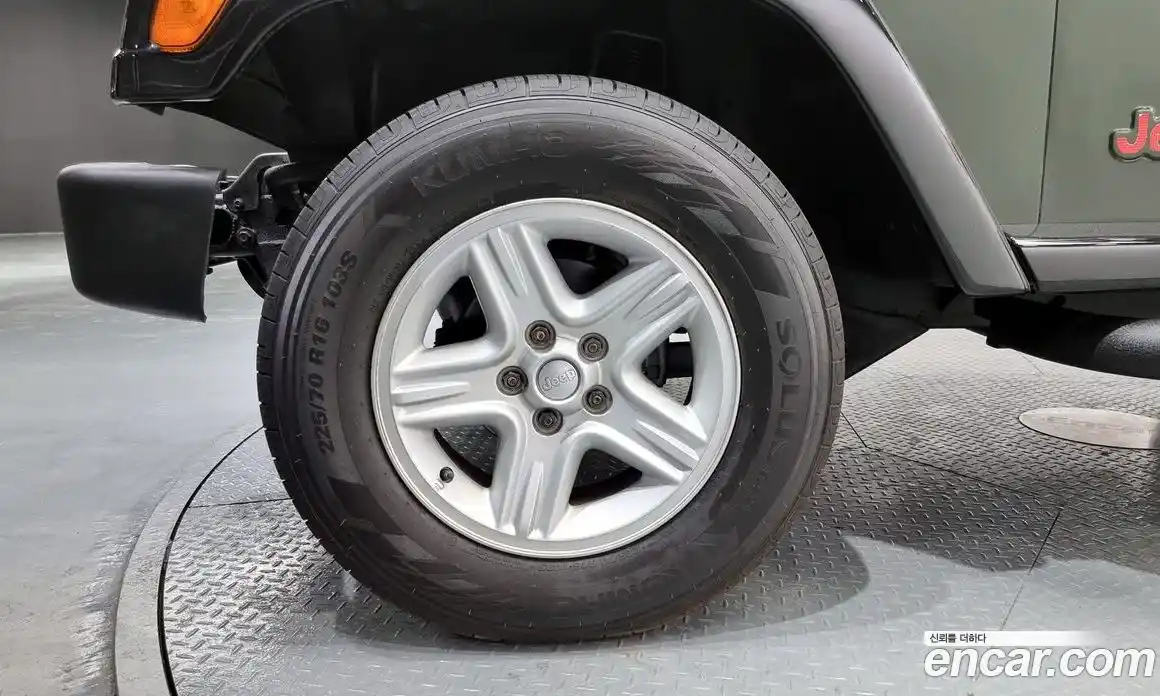 Jeep Wrangler 1997 2.5 Механическая в Москве № 169847, фото 5