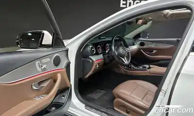 Mercedes-Benz E-Class 2019 2.0 Автомат в Москве № 177178, миниатюра 9