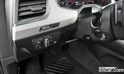 Audi Q7 2019 2.0 Автомат в Москве № 179137, миниатюра 7