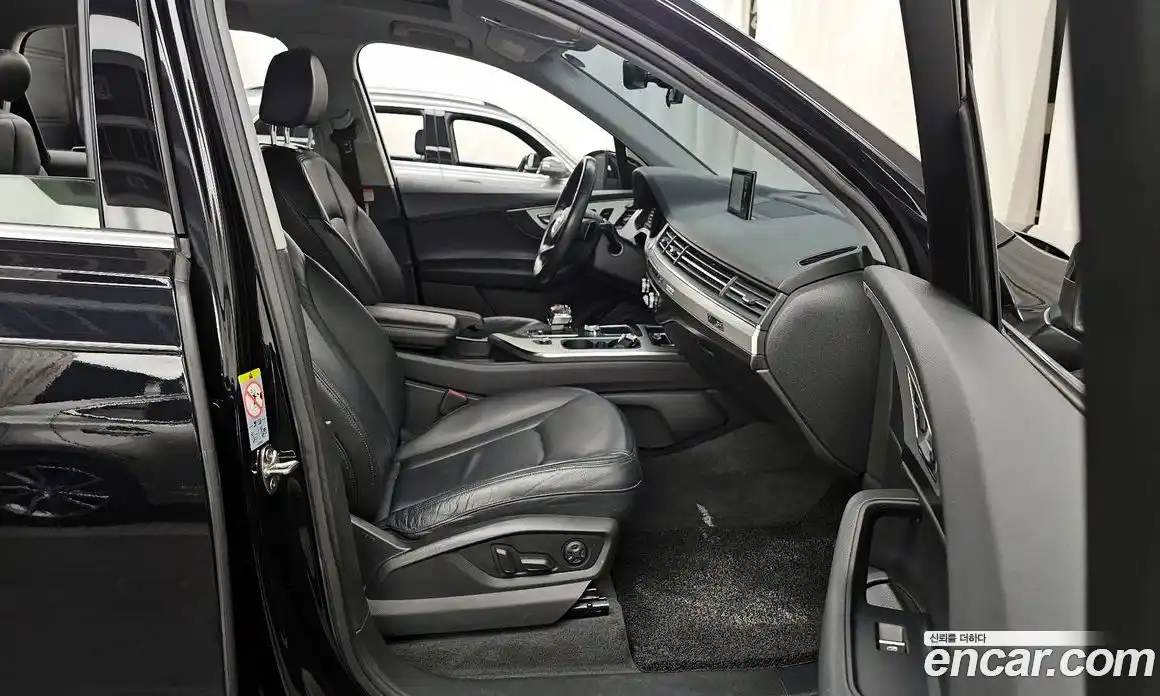 Audi Q7 2019 2.0 Автомат в Москве № 179137, фото 8