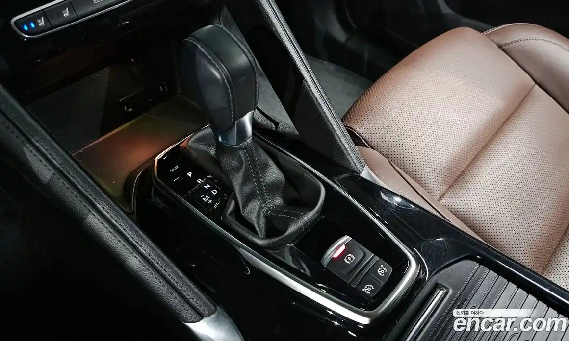 Renault QM6 2020 2.0 Автомат в Москве № 179907, фото 13