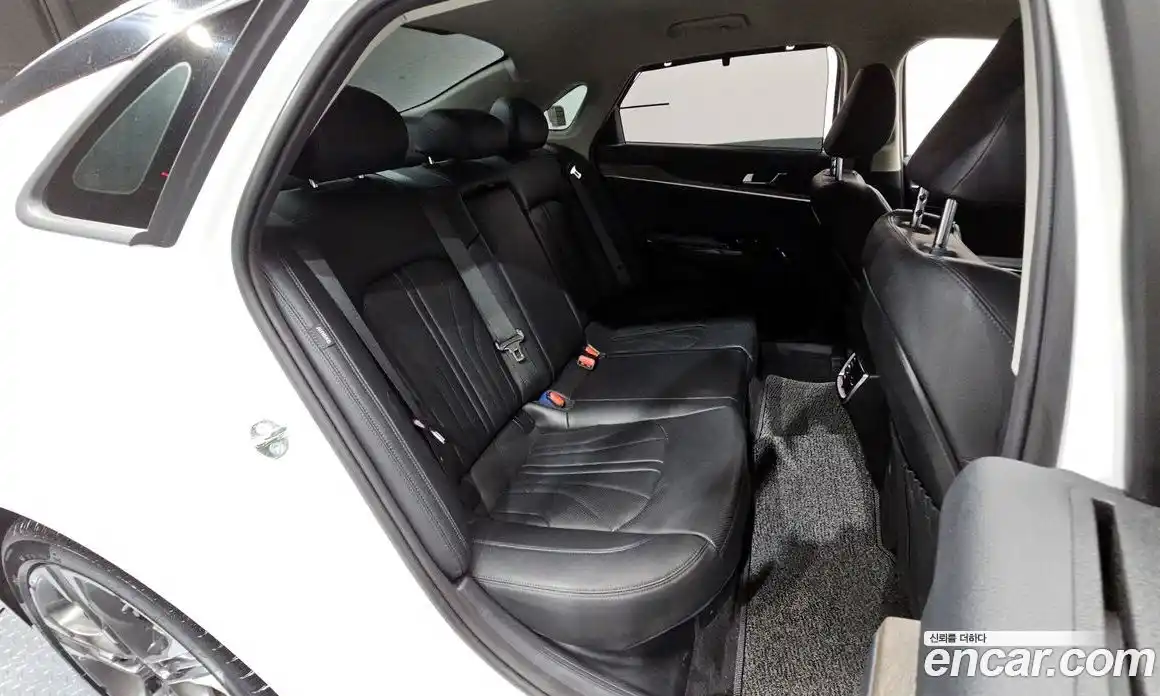 Kia K5 2023 2.0 Автомат в Москве № 18550, фото 5