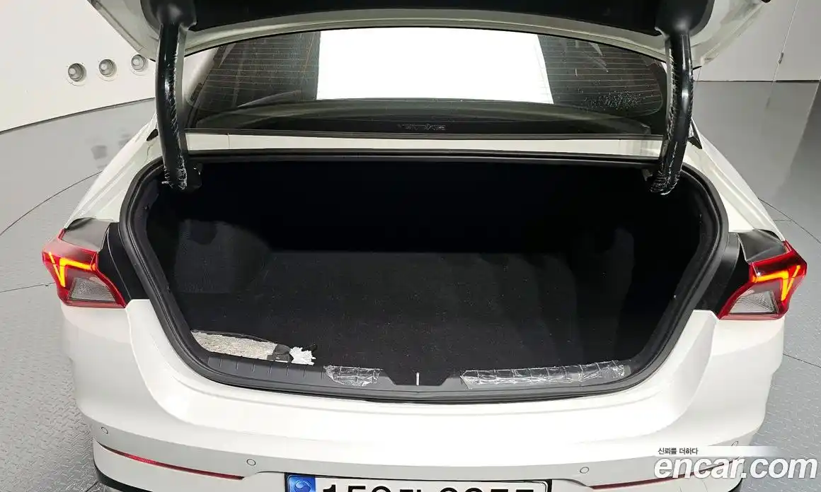 Kia K5 2023 2.0 Автомат в Москве № 18550, фото 7