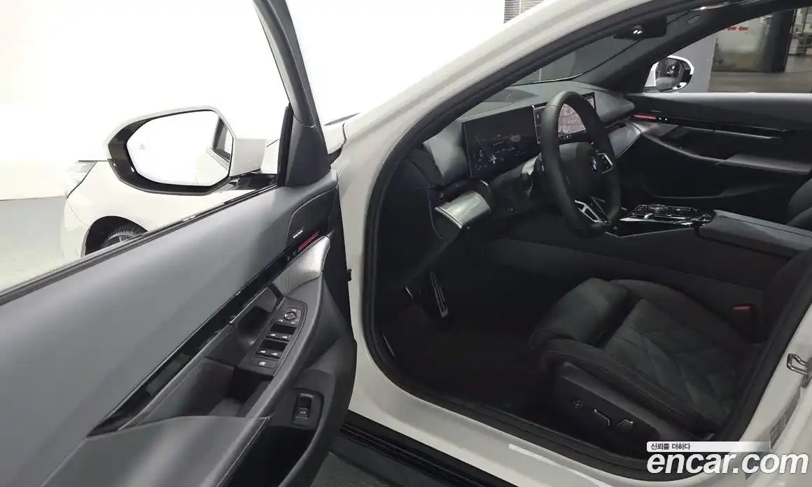 BMW 5-Series 2024 2.0 Автомат в Москве № 187100, фото 5