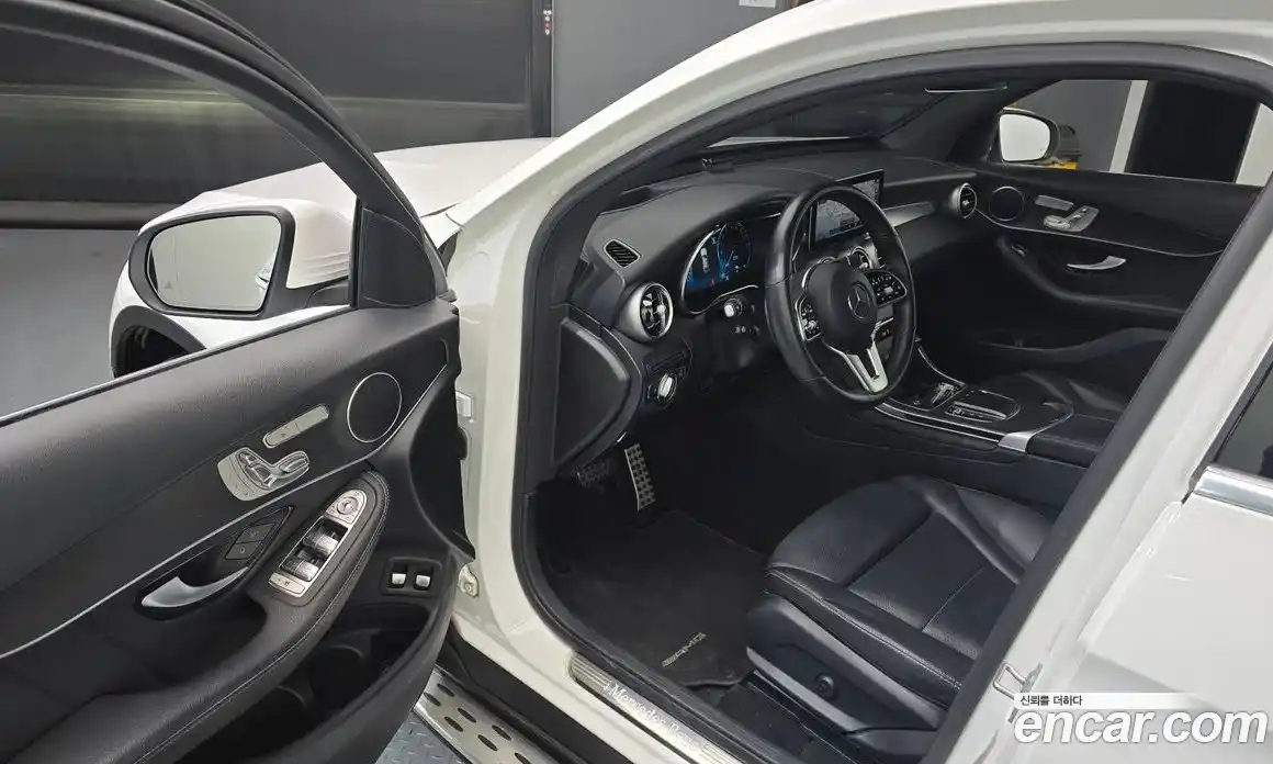 Mercedes-Benz GLC-Class 2021 2.0 Автомат в Москве № 194122, фото 4