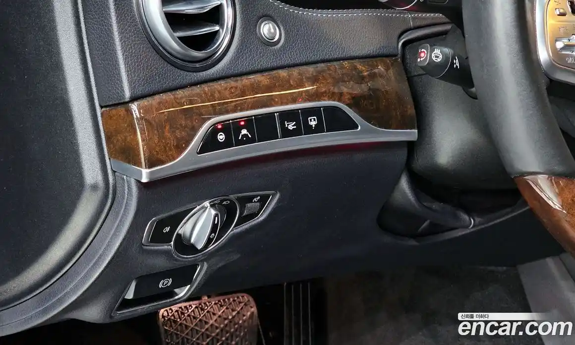 Mercedes-Benz S-Class 2018 4.0 Автомат в Москве № 195660, фото 14